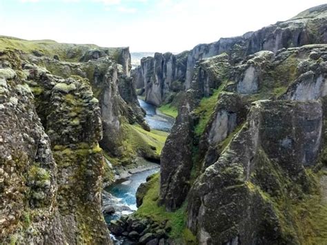 Fjadrargljufur Canyon (Iceland) - Tips + Photos + Hike