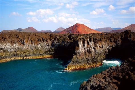 10 Lanzarote Volcanoes For A Fiery Canary Island Trip - Bookaway