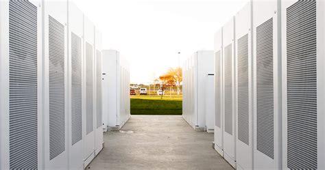 Tesla wins contract for largest lithium-ion battery storage installation in world | RenewEconomy