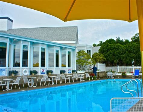 Inn at Mystic Pool: Pictures & Reviews - Tripadvisor