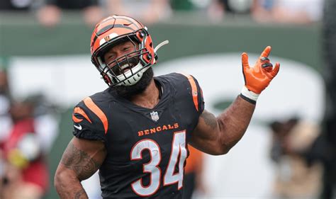 Watch: Cincinnati Bengals Samaje Perine Bounces Off Browns For Score ...