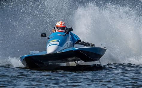 Fast and Splashy: How to Boost the Performance of Small Race Boats ...