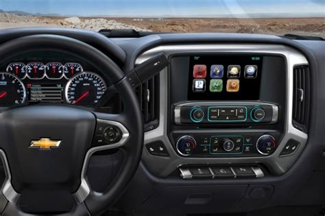 2014 Chevrolet Silverado 1500 Z71 LT Crew Long-Term Road Test - Interior