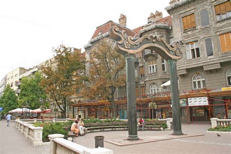 Newlyweds Gate - Novi Sad - attractions, geoblog, novi sad, Serbia, travel