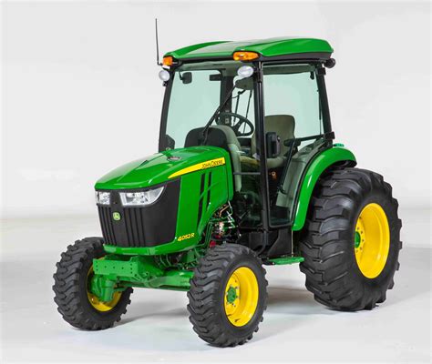 John Deere Intros 6 Compact Utility Tractors