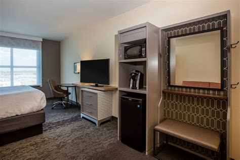 HOLIDAY INN GULFPORT-AIRPORT, AN IHG HOTEL $122 ($̶1̶5̶2̶) - Updated ...