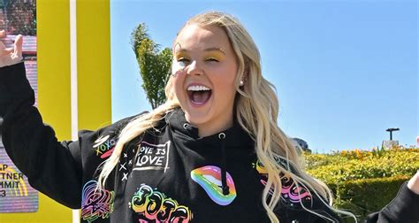 JoJo Siwa’s Big Announcement Revealed – She’s Launching a Pride Merch Collection! | JoJo Siwa ...