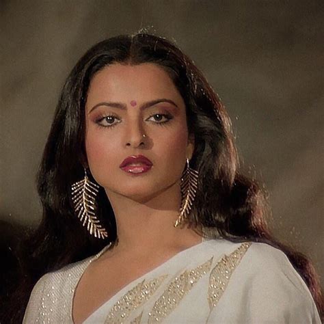 Rekha in Silsila : r/VindictaRateCelebs