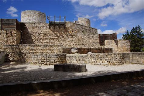 Burgos Castle (Burgos) | Structurae