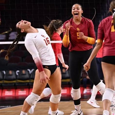 USC Women’s Volleyball Propels Into Top 25 of AVCA Rankings After ...