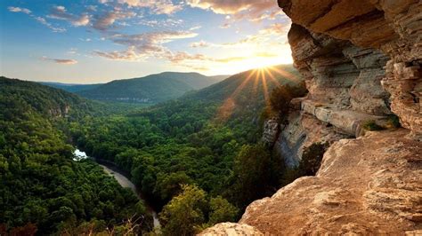 Best Hiking Trails in Ozark Mountains