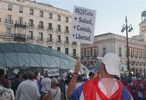 The Cuban diaspora raises its voice from Madrid