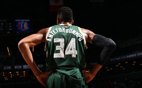 Giannis Antetokounmpo Wallpapers on WallpaperDog