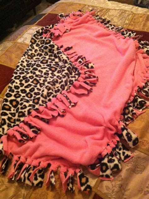 Fleece blanket diy, Diy tie blankets, Tie blankets