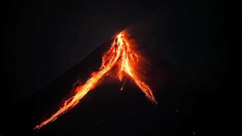 Mayon volcano eruption wreaking havoc on Philippine island could last ...