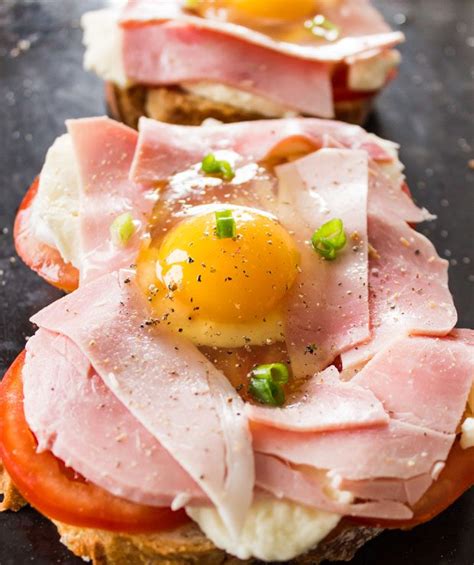 Pizza Toast Recipe with Ham, Tomato Mozzarella — Eatwell101