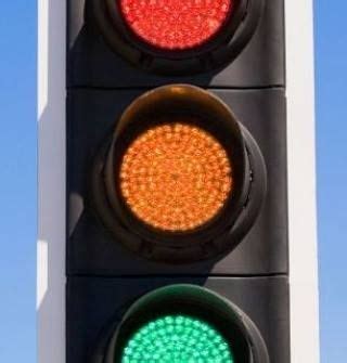 Dear South Africa this is a "robot" or "traffic light". The red one ...