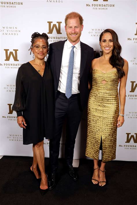 Meghan Markle's Mom Doria Ragland Steps Out at Beverly Hills Art Show