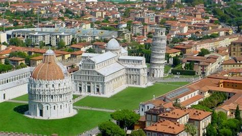 Pisa, piazza dei Miracoli: le origini del nome