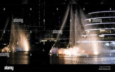 Dubai, United Arab Emirates - November 11, 2018: The spectacular Fountain show at the Dubai Mall ...