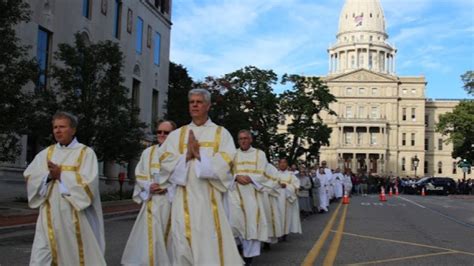 Permanent Diaconate | Diocese of Lansing