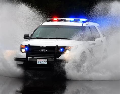 Washington-State-Patrol-splash-car.jpg