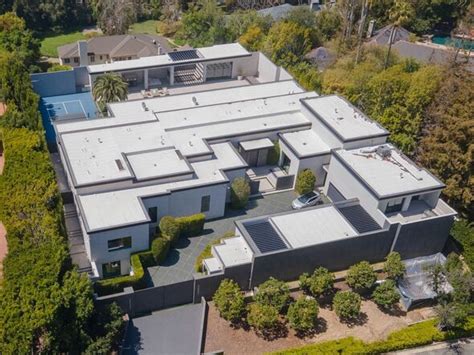 Inside Kylie Jenner's $55million LA mansion with 10 bathrooms up for sale - Celebrity News ...