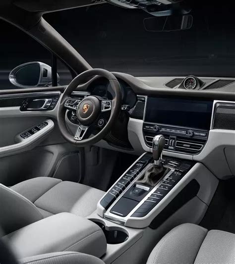 Porsche-Macan-S-front-dash - Porsche Hangout