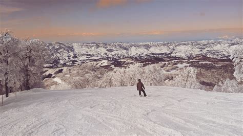 Nozawa Onsen Ski Resort - SNOW MONKEY RESORTS