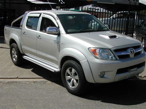 2007 Toyota Hilux 3.0 D4D D/C 2x4 for sale | 50 000 Km | Manual transmission - Investment Cars