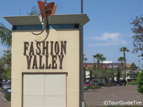 Fashion Valley Mall - TourGuideTim Reveals San Diego!