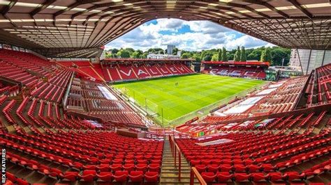 Charlton Athletic: Thomas Sandgaard says it will take time to earn fans' trust - BBC Sport