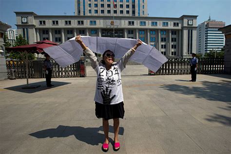 Bo Xilai trial: In streets of Dalian, echoes of a fallen star's rise to ...