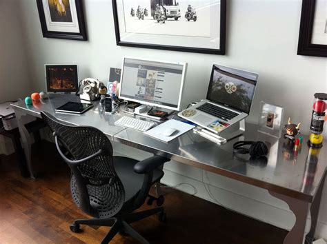 Workspace Design Ideas at Home that Can Make You More Spirit ...