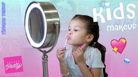 Best Kids Makeup Lip Gloss Unboxing Review & How to apply lip gloss for beginners Petite 'n ...