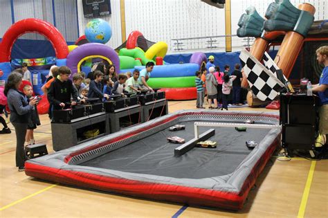 Family Fun Day attracts hundreds to Ridgefield rec center