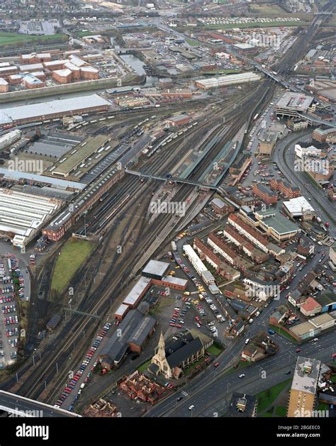 Doncaster railway station hi-res stock photography and images - Alamy