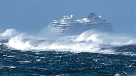 Viking Cruises engine failure off Norway coast prompts rescue operation ...