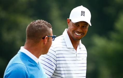 Tiger Woods splits with swing coach - Chicago Tribune