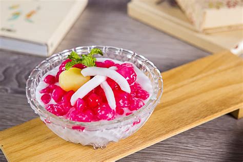 9 Must-Try Thai Desserts And Sweets To Eat In Thailand