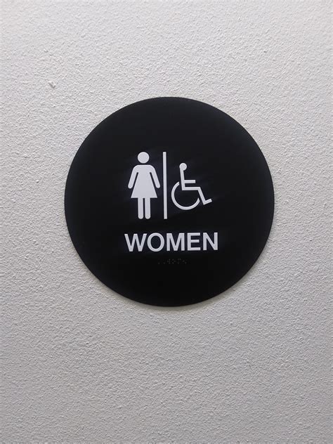 Women's Restroom Sign | Chuck E. Cheese's in Methuen, MA | Flickr