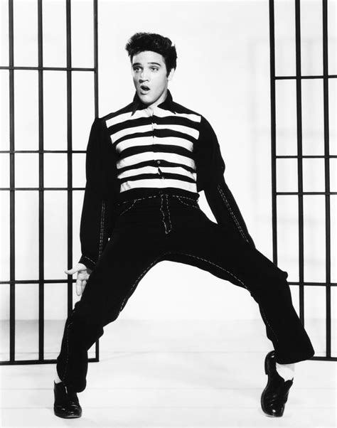 36 Photos of Elvis Presley Lookin' Mighty Fine in Movies | Jailhouse rock, Elvis movies, Young elvis