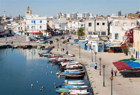 Tunisie : Bizerte, vous avez dit Bizerte ? Tunisia Travel, Boat Paint ...