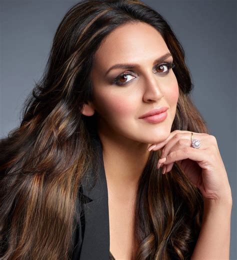 Esha Deol Wiki Age Height Weight Husband Net Worth - BollywoodFever