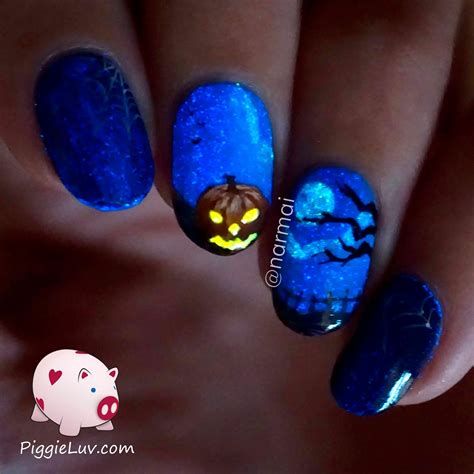 PiggieLuv: Happy Halloween nail art - HPB linkup