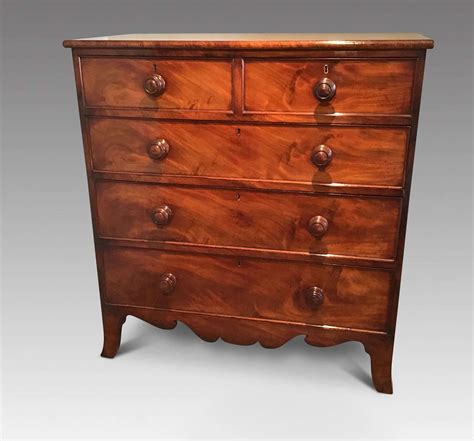 Antique mahogany chest of drawers in Antique Chests of Drawers