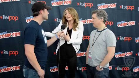 Sarah Chalke and Chris Parnell - Rick & Morty - NYCC 2014 - YouTube