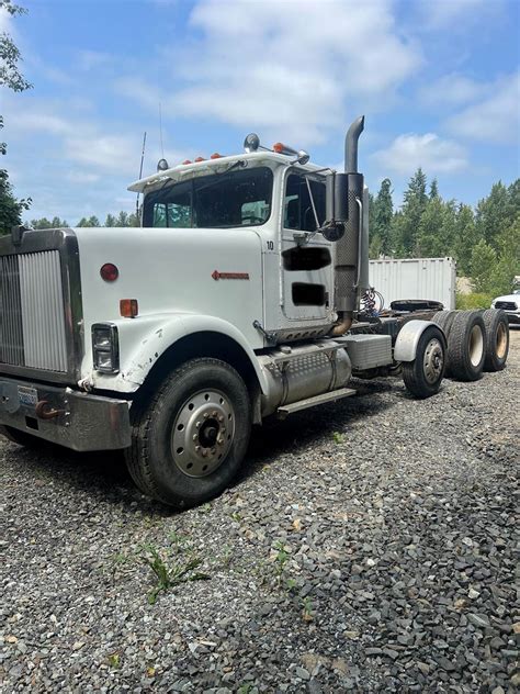 1989 International 9300 Eagle 4 axle Day Cab Truck with wet kit, Cat 3406B, and 15 spd ...