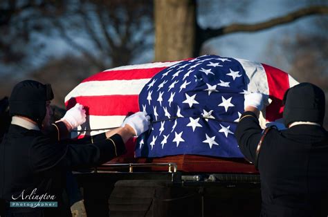 Pin on CHRISTMAS AT ARLINGTON NATIONAL CEMETERY