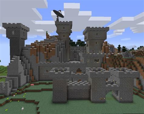 My castle base : r/Minecraft